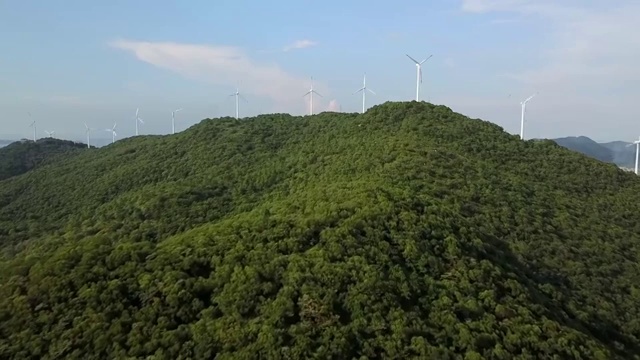 航拍广东省阳江海陵岛风车山视频素材