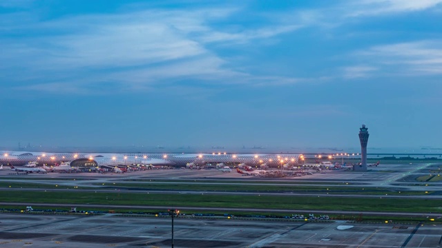 深圳宝安国际机场黄昏转夜景视频素材
