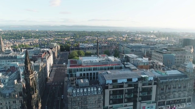 斯科特纪念碑鸟瞰图，爱丁堡，苏格兰视频素材