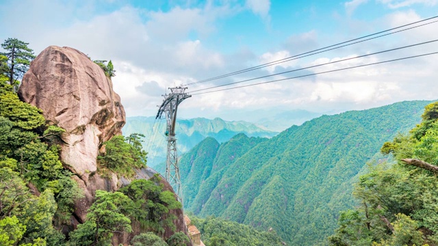 中国江西省三清山风景区的索道和缆车视频素材
