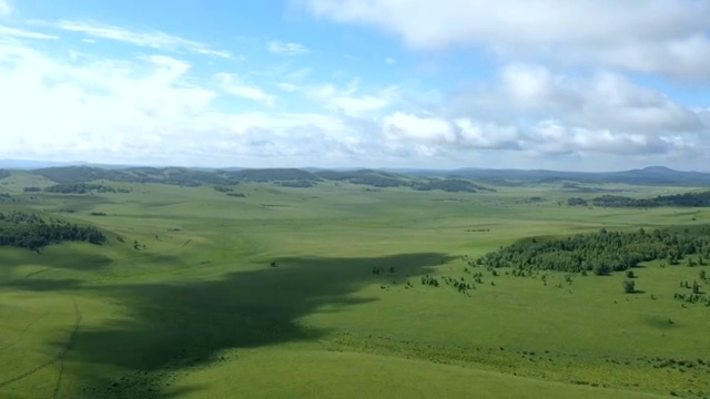 航拍内蒙古坝上草原的夏季风光视频素材