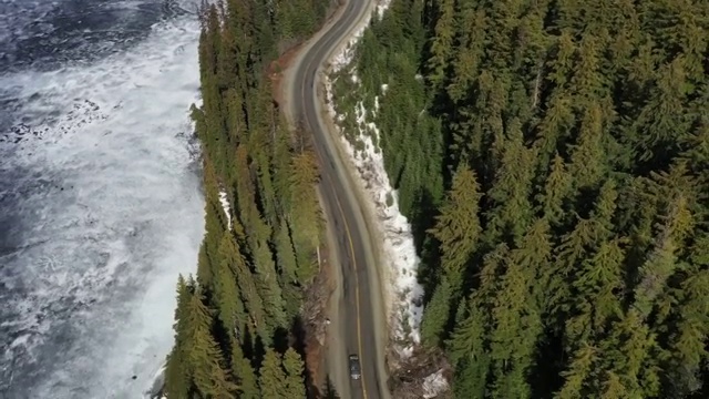 加拿大温哥华北部山区湖泊视频素材