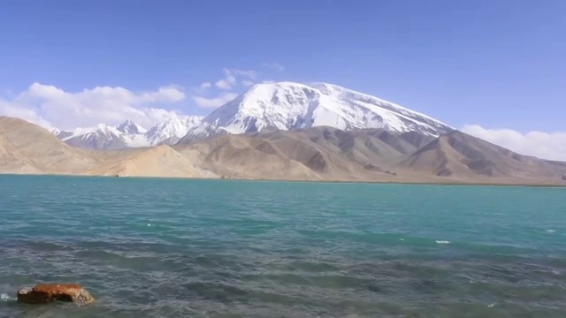 新疆慕士塔格峰视频素材