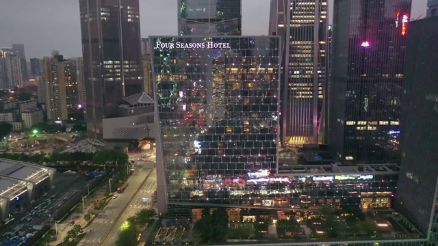 深圳金融中心四季酒店穿越视频素材