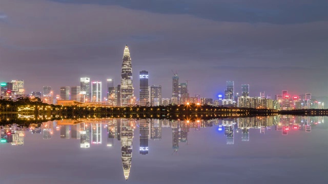 深圳湾城市天际线黄昏转夜景视频素材