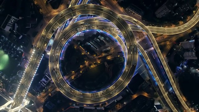 上海南浦大桥夜景航拍视频素材