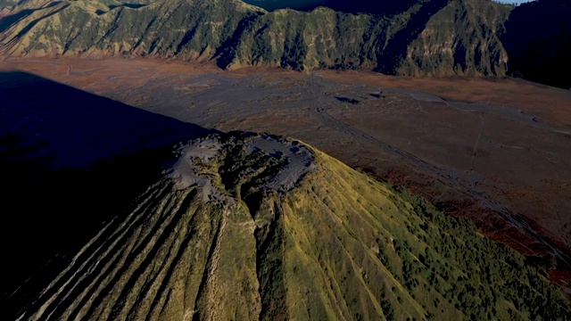 印度尼西亚布罗莫火山4k航拍视频视频素材