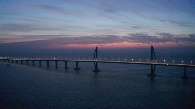 早晨日出时间航拍港珠澳大桥视频素材