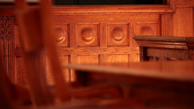 法庭上的椅子视频素材