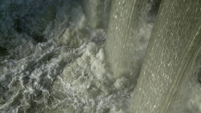科罗拉多瀑布拦河坝/梅特拉克，萨尔州，德国视频素材