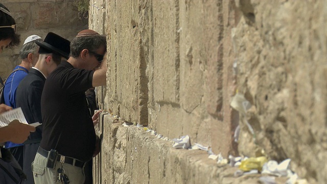 犹太人在以色列耶路撒冷的哭墙祈祷视频下载