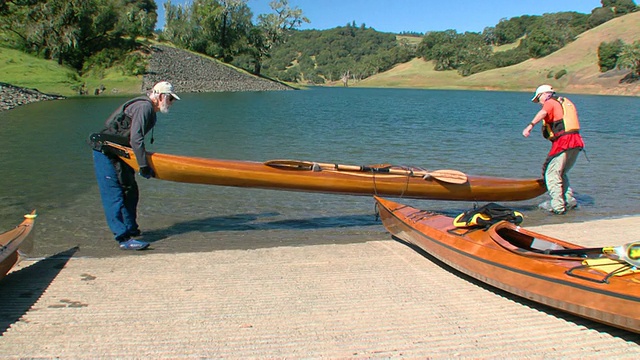 Kayak发射准备视频下载