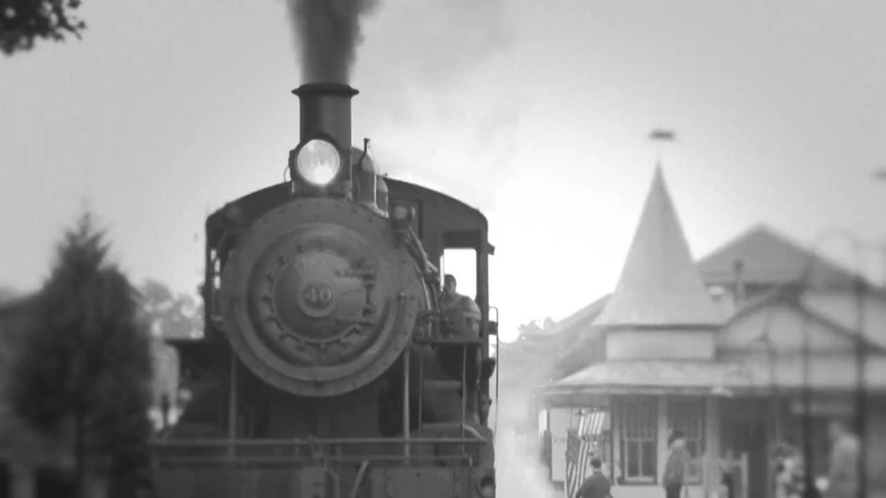 蒸汽机火车离站视频素材