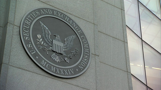 美国华盛顿特区美国证券交易委员会大楼的官方印章和银行窗口视频下载