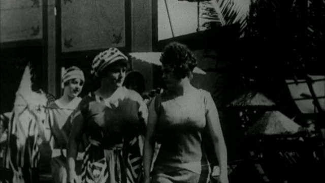 1920年代B/W MS泳装模特/美国视频下载