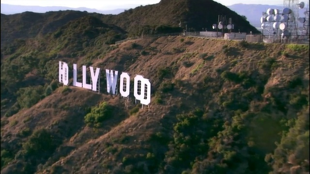 加州洛杉矶好莱坞标志的鸟瞰图视频下载