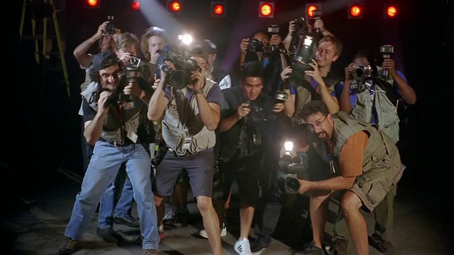 中拍名人POV狗仔队在事件/洛杉矶拍照视频素材