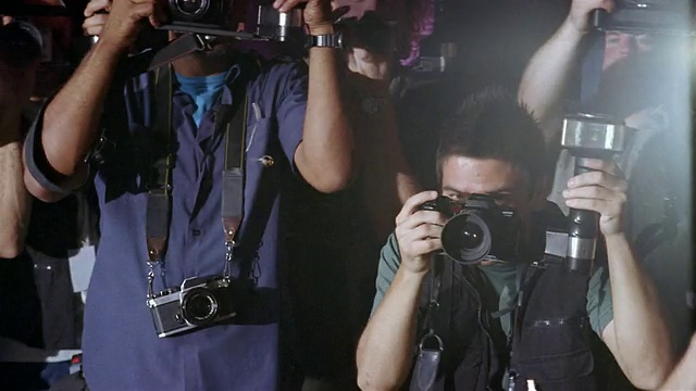 中拍名人POV狗仔队在事件/洛杉矶拍照视频素材