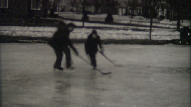 1940年玩曲棍球视频下载