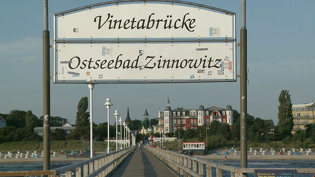 波罗的海码头/津诺维茨，Usedom，梅克伦堡西波美拉尼亚，德国视频素材