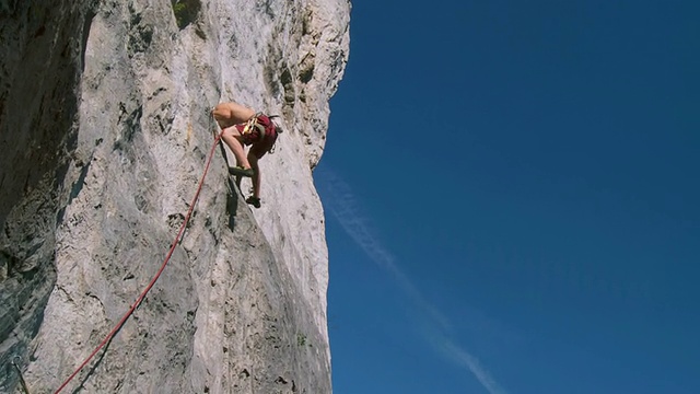 HD起重机:攀登岩壁视频下载