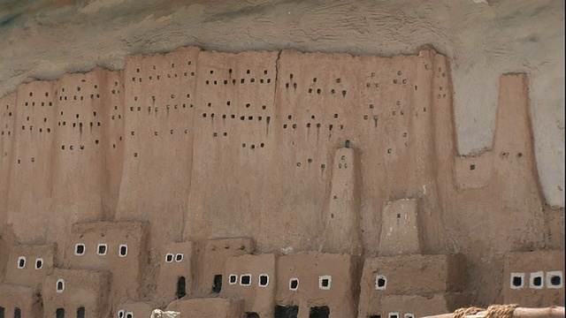广角，泛右-透视提供了一个视觉上的展示古沙里要塞在锡瓦绿洲/埃及视频下载