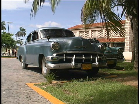 古巴，巴拉德罗，古董车视频素材