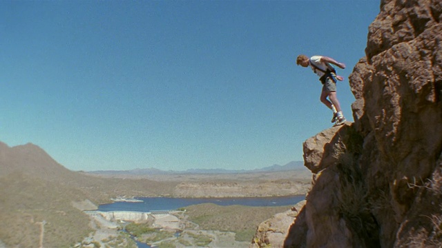 MS，男子定点跳伞，撒瓜罗湖，亚利桑那州，美国视频素材