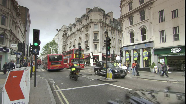 MS城市/伦敦的道路交通，伦敦，英国视频素材