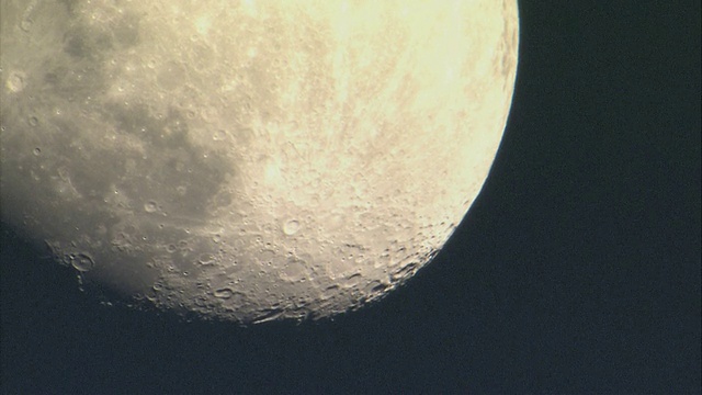 CU TD巨大的月亮填充可见/英国视频下载