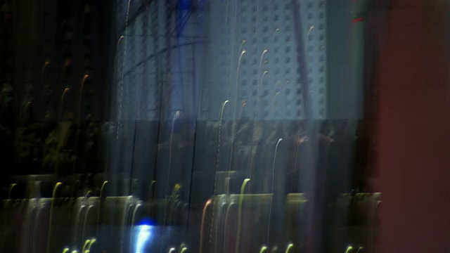 TL蒙太奇灯光闪烁的标志和照亮赌场和地标在Strip /拉斯维加斯，内华达州，美国视频下载