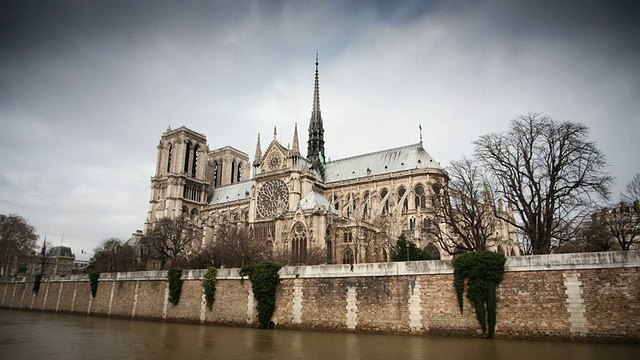 时间流逝:巴黎圣母院视频素材