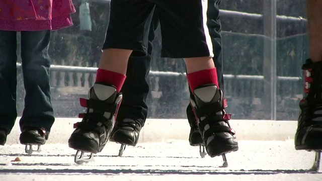 高清:溜冰鞋视频素材