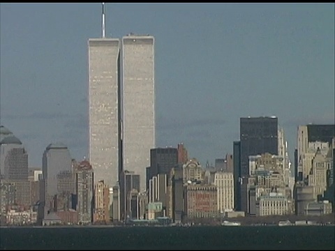 纽约世界贸易中心，2001年8月从船上视频下载