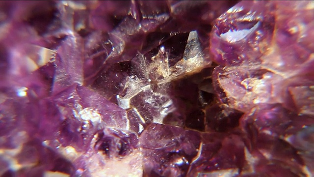 ECU SLO MO的一块紫色水晶视图/迈阿密，佛罗里达，美国视频下载