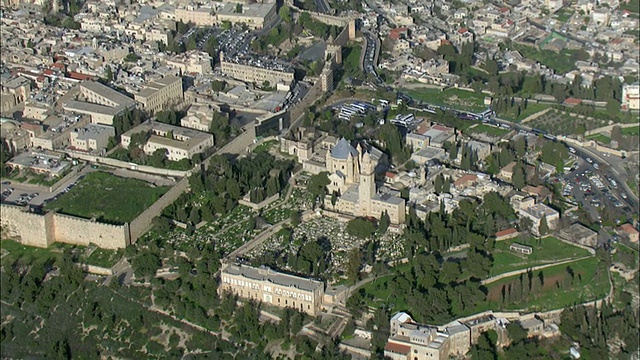 航拍以色列耶路撒冷老城的圣墓教堂视频下载