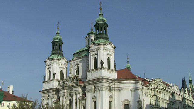 MS View of st.nickolos church /布拉格，Hlavni mesto Praha，捷克共和国视频下载