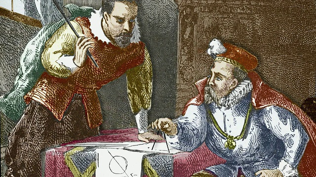 德国天文学家约翰内斯·开普勒(左，1571-1630)和丹麦天文学家第谷·布拉赫(右，1546-1601)正在讨论行星观测。视频素材