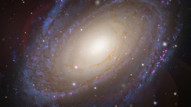 螺旋星系(M81)，光学图像。视频素材