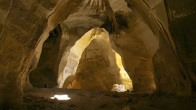 以色列朱迪亚平原的鲁兹特洞穴视频下载