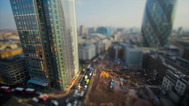 迷你伦敦——苍鹭塔附近的建筑作品，以小黄瓜为背景视频素材