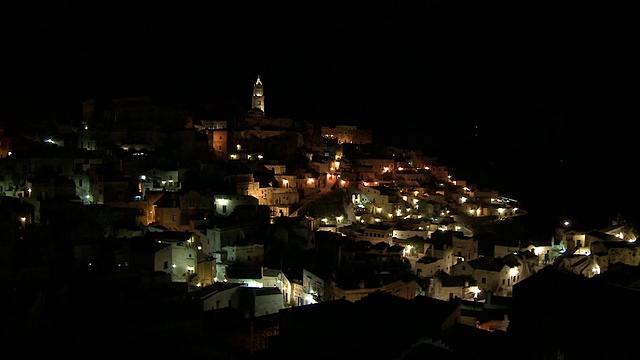 WS Matera city at night / Matera，巴西利卡塔，意大利视频下载