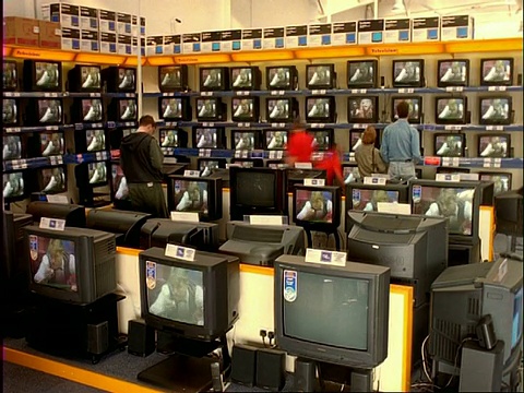 档案时间流逝-单片机的人走在前面的银行电视屏幕在电器商店视频下载