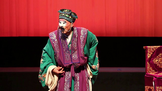 MS演员在剧场表演秦腔，秦腔是中国西北地区的代表性民间戏曲视频下载