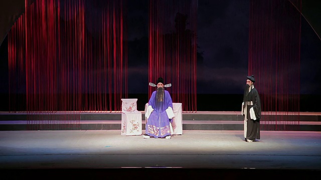 在剧场表演秦腔的艺术家，秦腔是中国西北地区代表性的民间戏曲视频下载