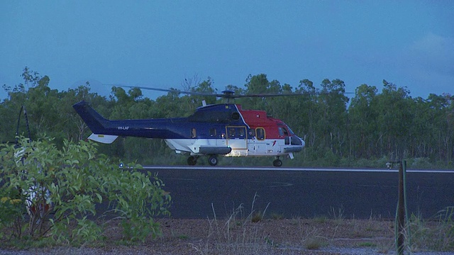 超级美洲狮直升机从西澳大利亚直升机停机坪起飞视频素材