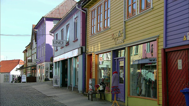 五颜六色的商店，斯塔万格，挪威视频素材