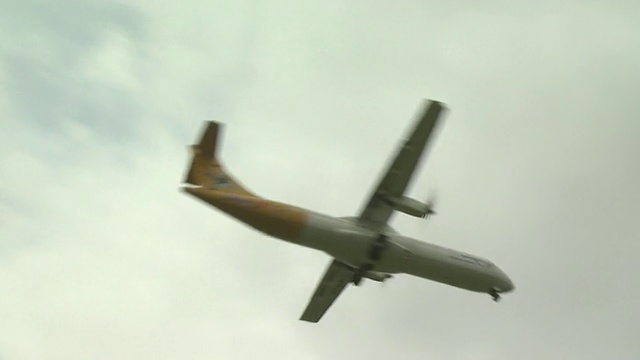盖特威克机场，ATR着陆视频下载