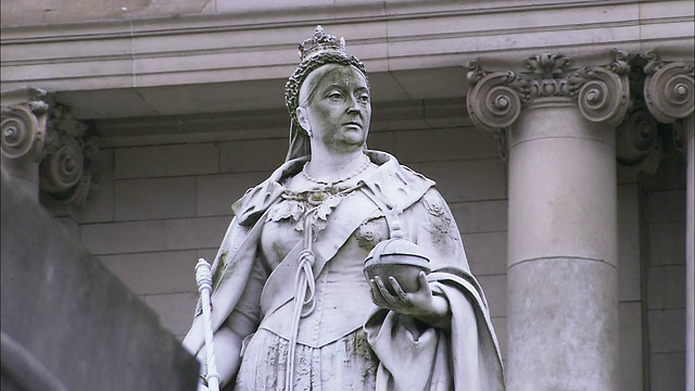 维多利亚女王的雕像，吸引焦点，北爱尔兰视频下载