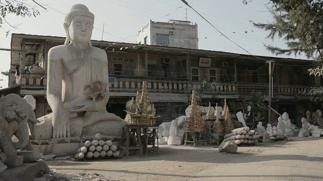 缅甸曼德勒佛石雕区WS PAN一条街视频下载